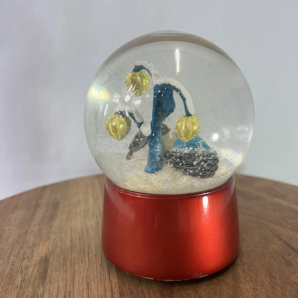 Nordstrom 2011 Holiday Snow Lighted Water Globe Christmas Presents & Birds Works
